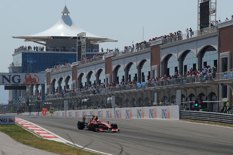 Kimi Pit Lane